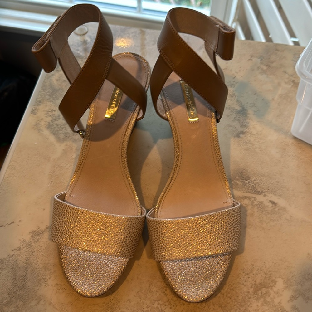 Louise et Cie, Two tone Sandals, size 8 1/2 Gold glitter and Tan.